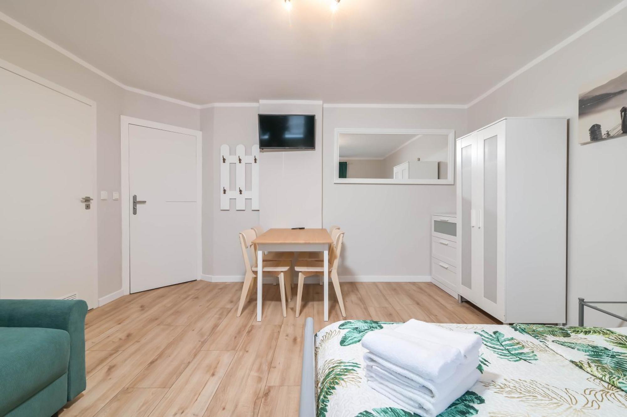 Willa Ltc Apartments Orlowo Gdynia Buitenkant foto